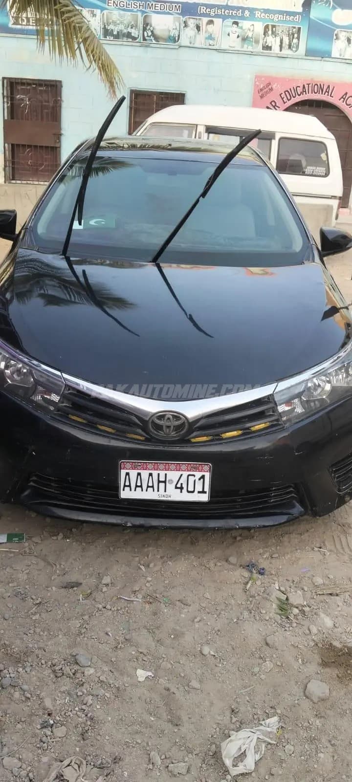 Toyota Corolla 2015 XLi VVTi
