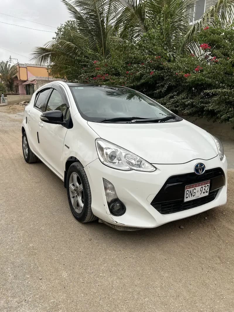 Toyota Aqua 2015
