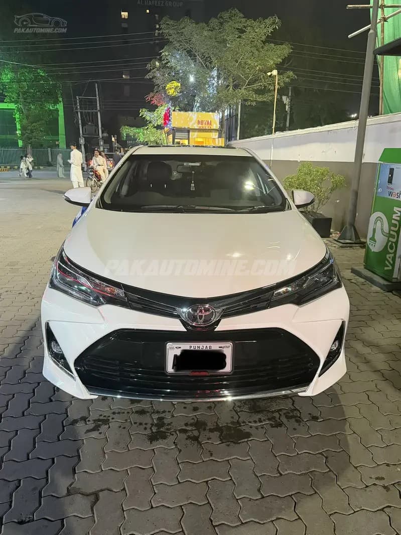 Toyota Corolla 2024 Altis Grande X CVT-i 1.8 Black Interior