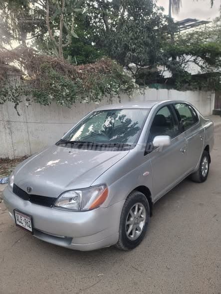 Toyota Platz 2001