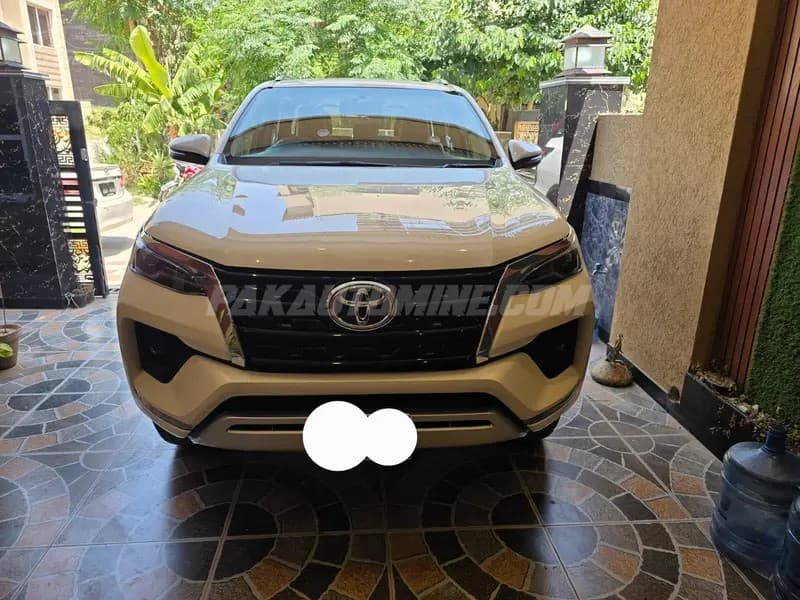 Toyota Fortuner 2021 2.7 V