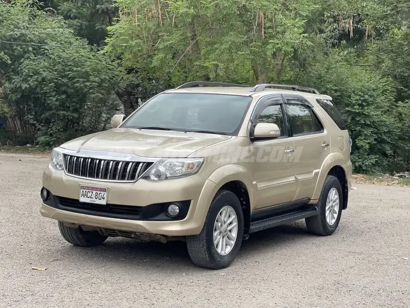 Toyota Fortuner 2013 2.7 V