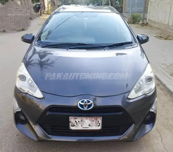 Toyota Aqua 2015