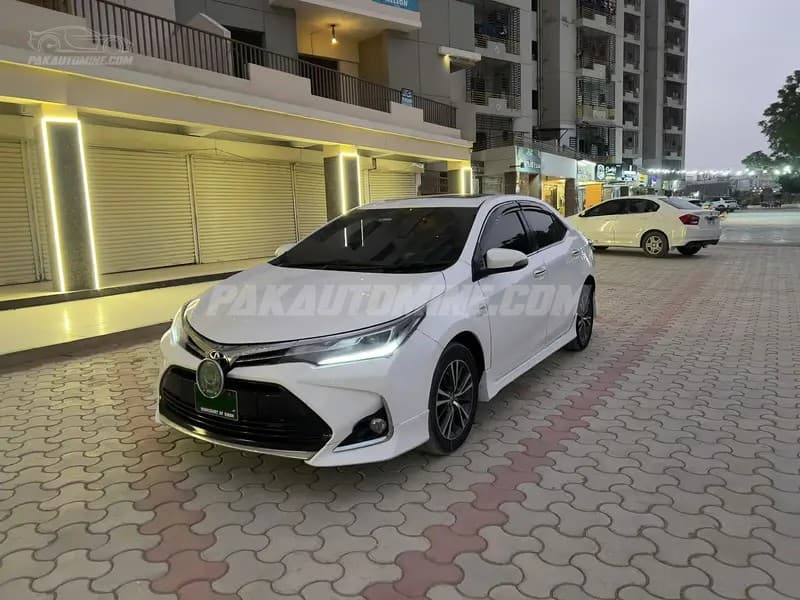 Toyota Corolla 2022 Altis Grande X CVT-i 1.8 Black Interior