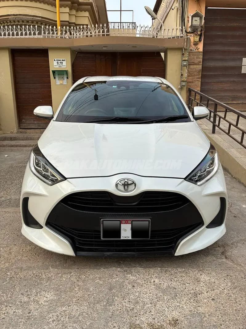 Toyota Yaris Hatchback 2021