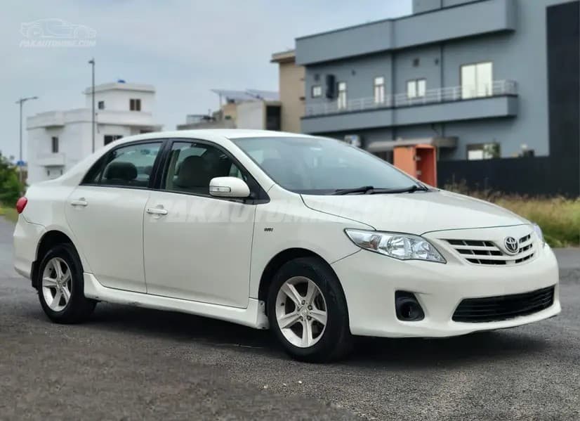 Toyota Corolla 2013 XLi VVTi