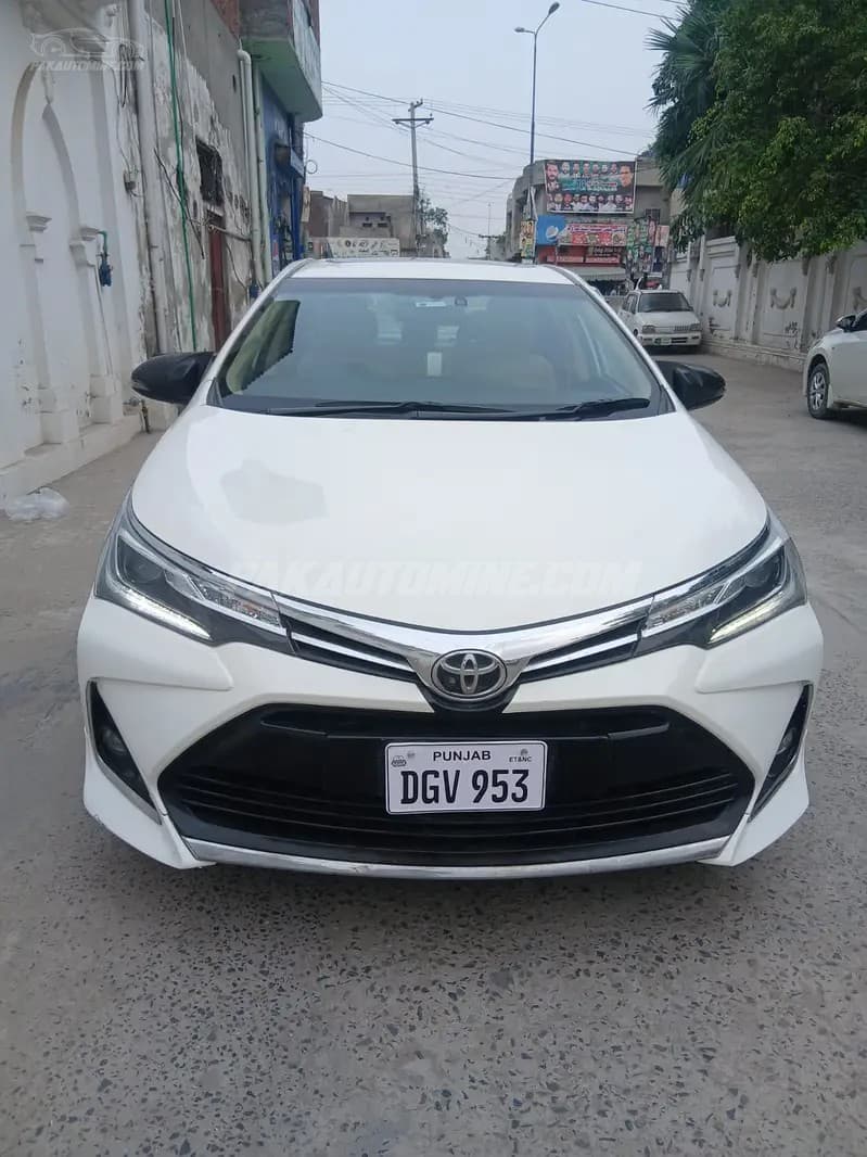 Toyota Corolla 2021 Altis Grande X CVT-i 1.8 Beige Interior