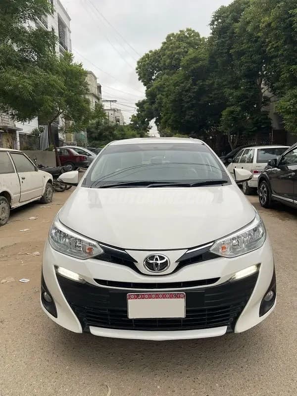 Toyota Yaris 2023 ATIV X CVT 1.5 Beige Interior