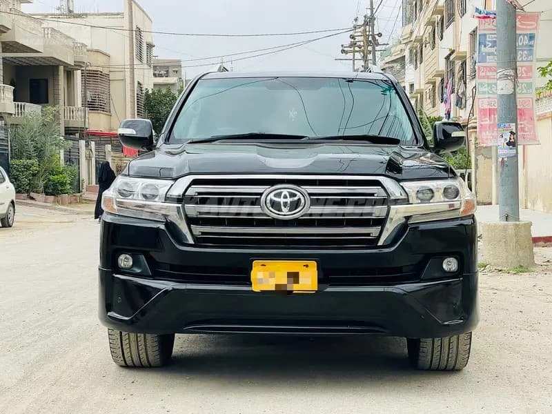 Toyota Land Cruiser 2011