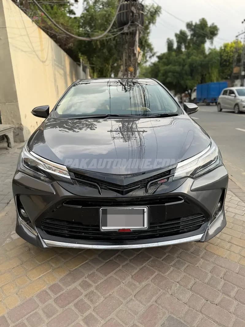 Toyota Corolla 2020 Altis Grande X CVT-i 1.8 Beige Interior