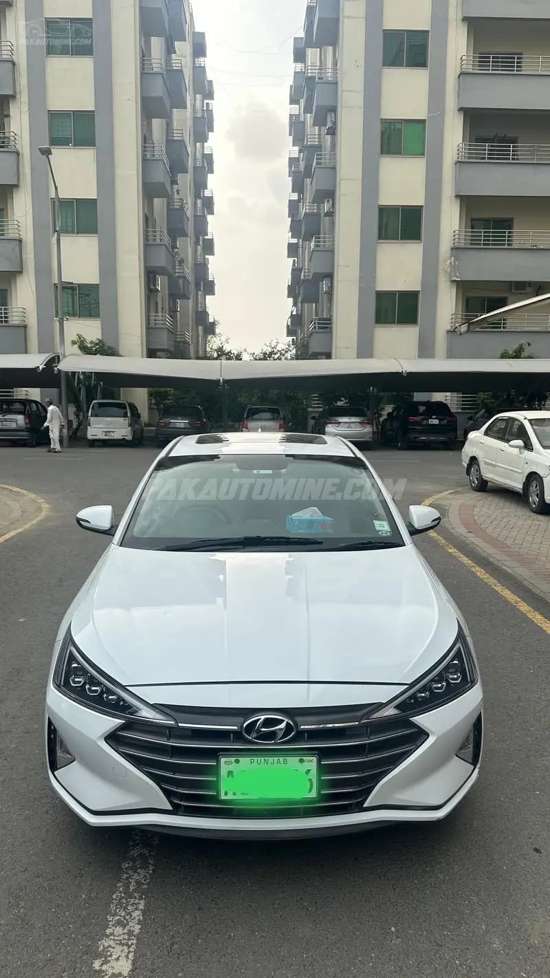 Hyundai Elantra 2021