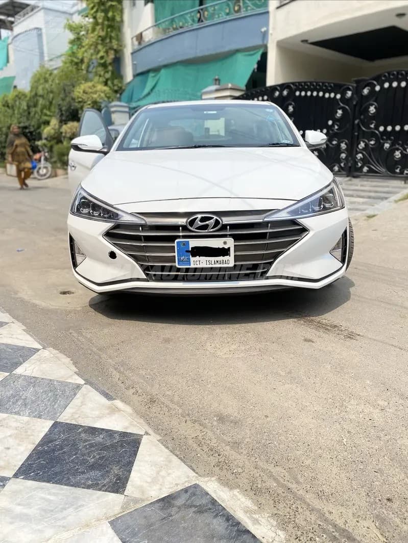 Hyundai Elantra 2021