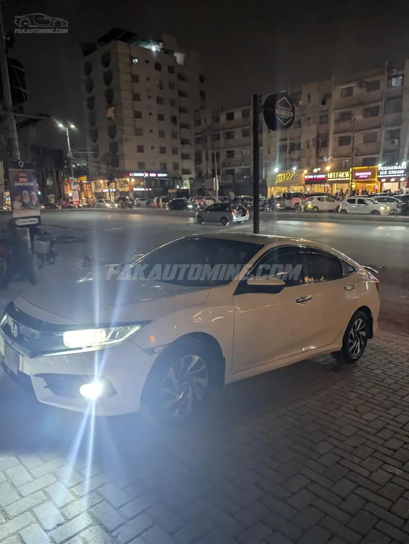 Honda Civic 2017 Oriel