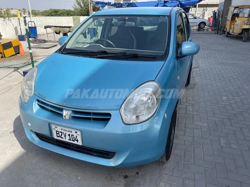 Toyota Passo 2011